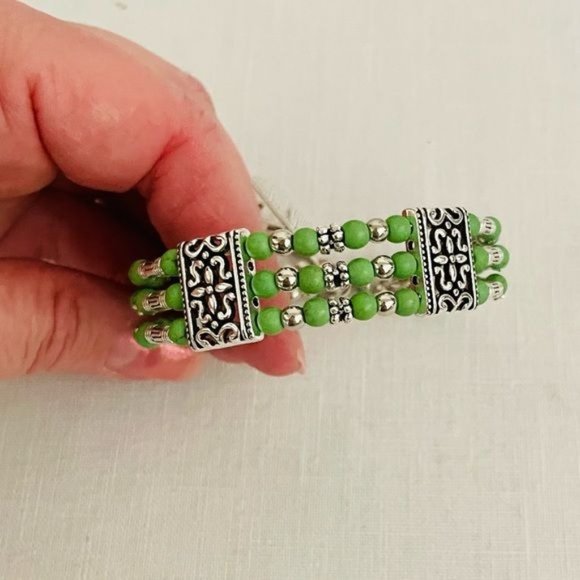 Multilayer Green Beaded Bracelet Bohemian Zinc Alloy w/Feather Charm New - Picture 2 of 6